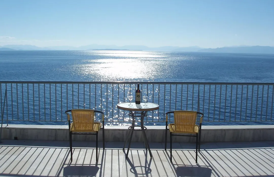Cokkinis Hotel-1