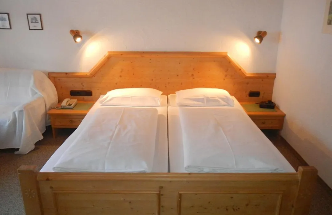 Haus Garni Luggi Leitner-1