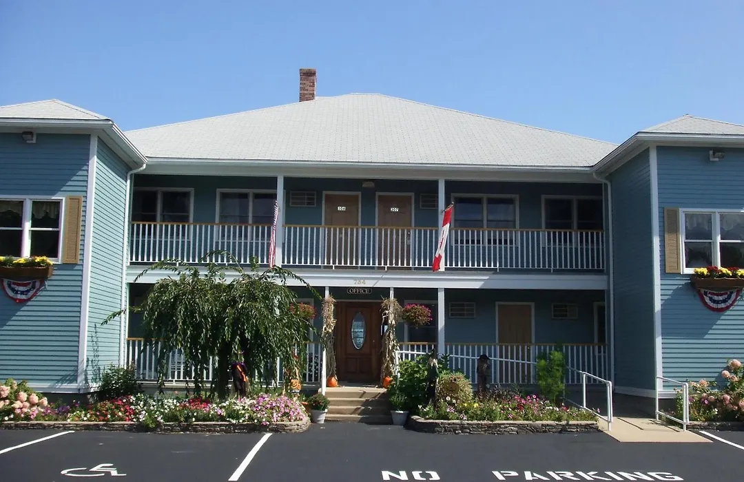 Mariner Resort-1
