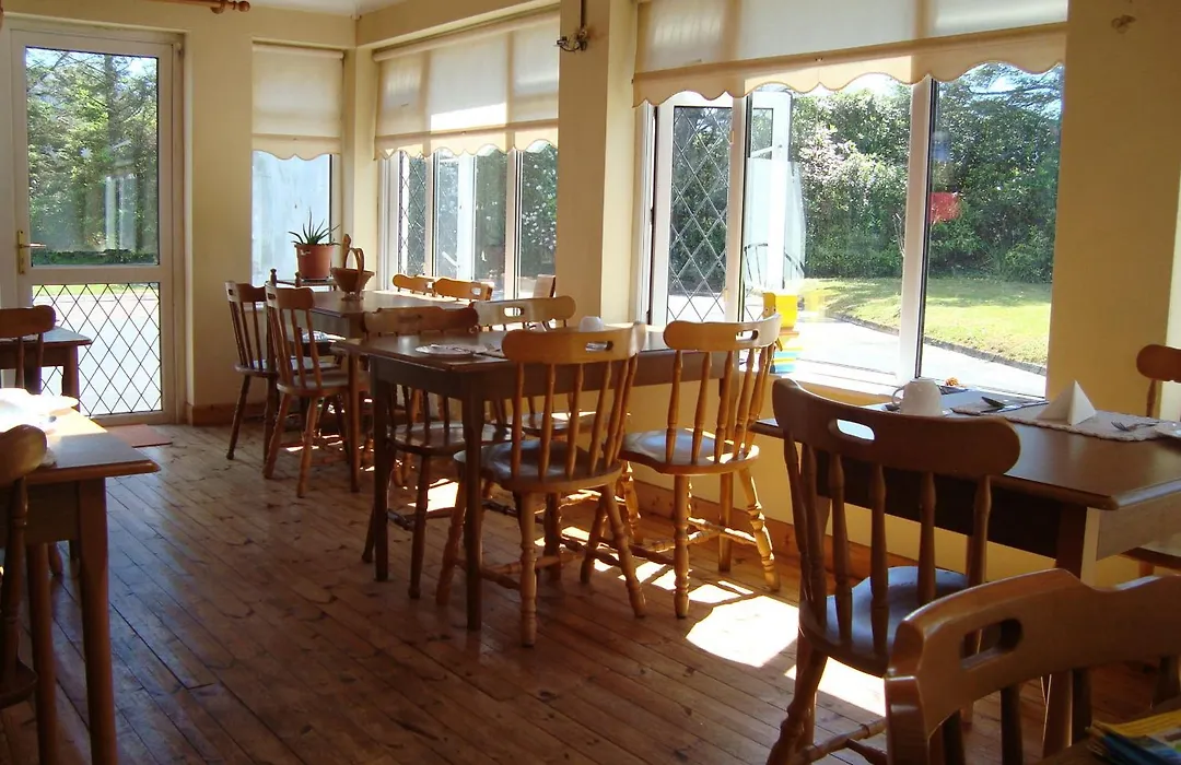 Hy Breasal B&B-1