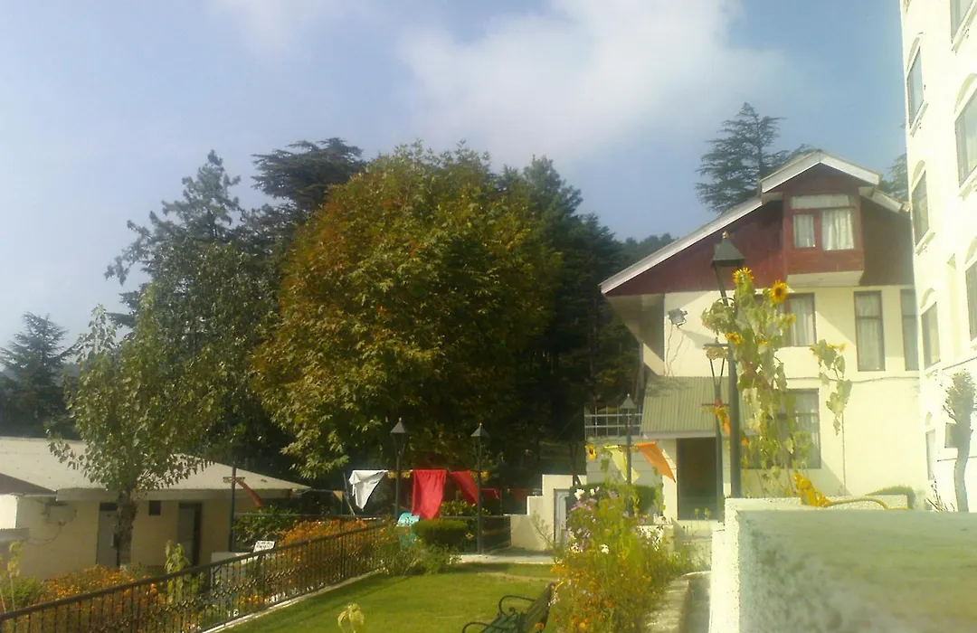 Vardaan Hotels - Patnitop-1