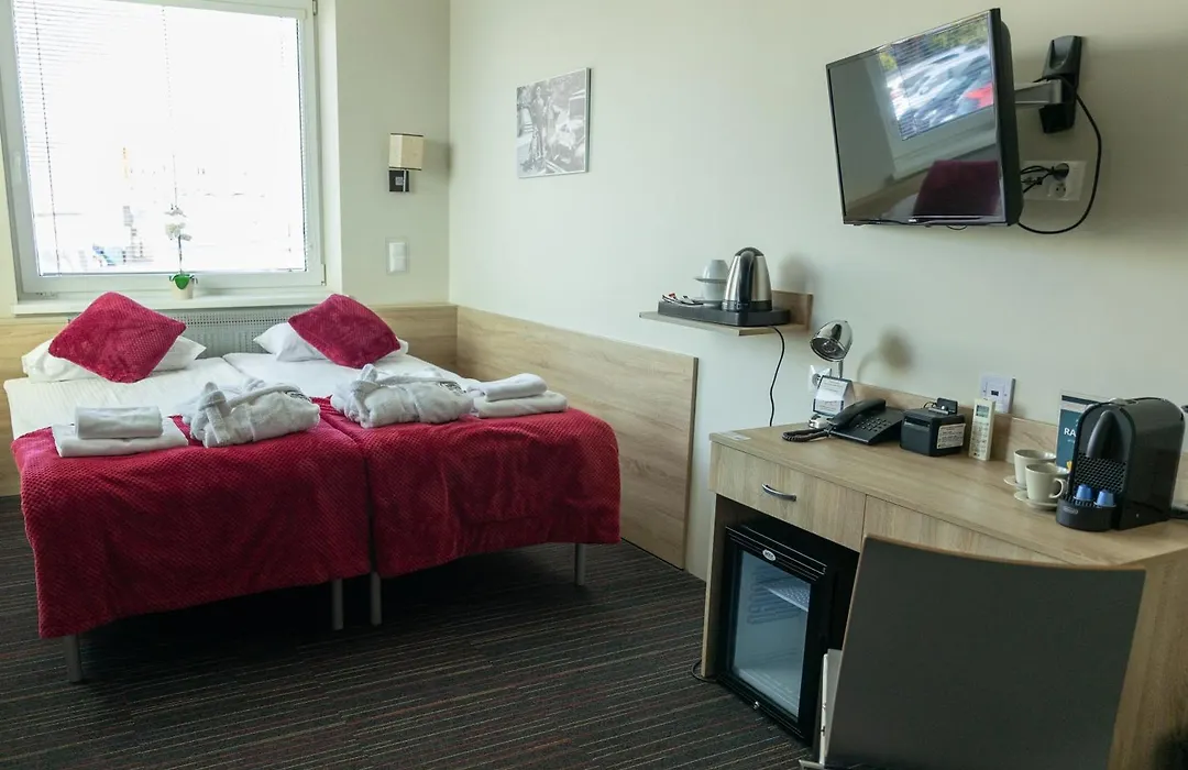 Automobil Hotel-1