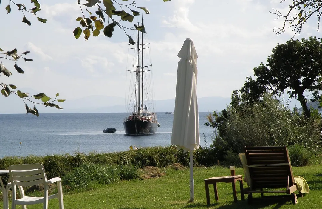Angeliki Beach Hotel-1