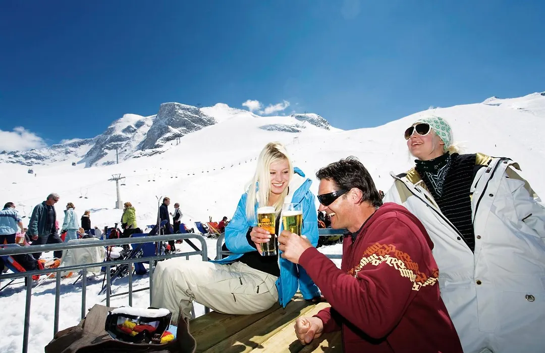 Mountain Resort M&M-1