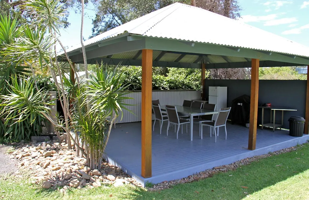 Huskisson Holiday Motel Cabins-1