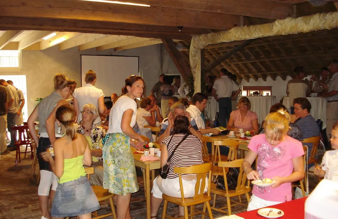Apud Nos Domi-1