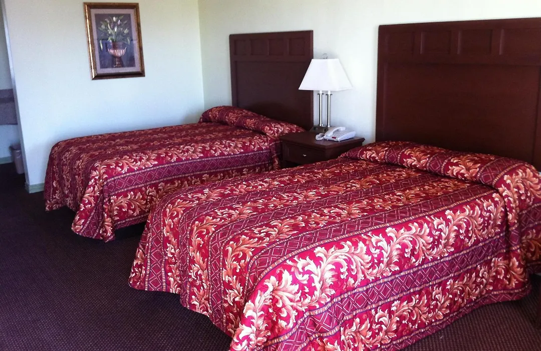 Victorian Inn Midland-1