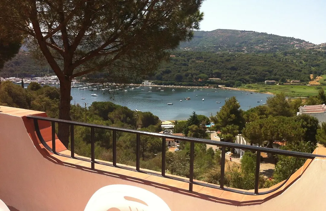 Hotel Cala Di Mola-1