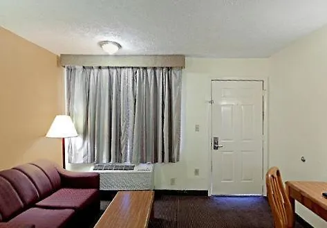 Rodeway Inn Canton I-55-1