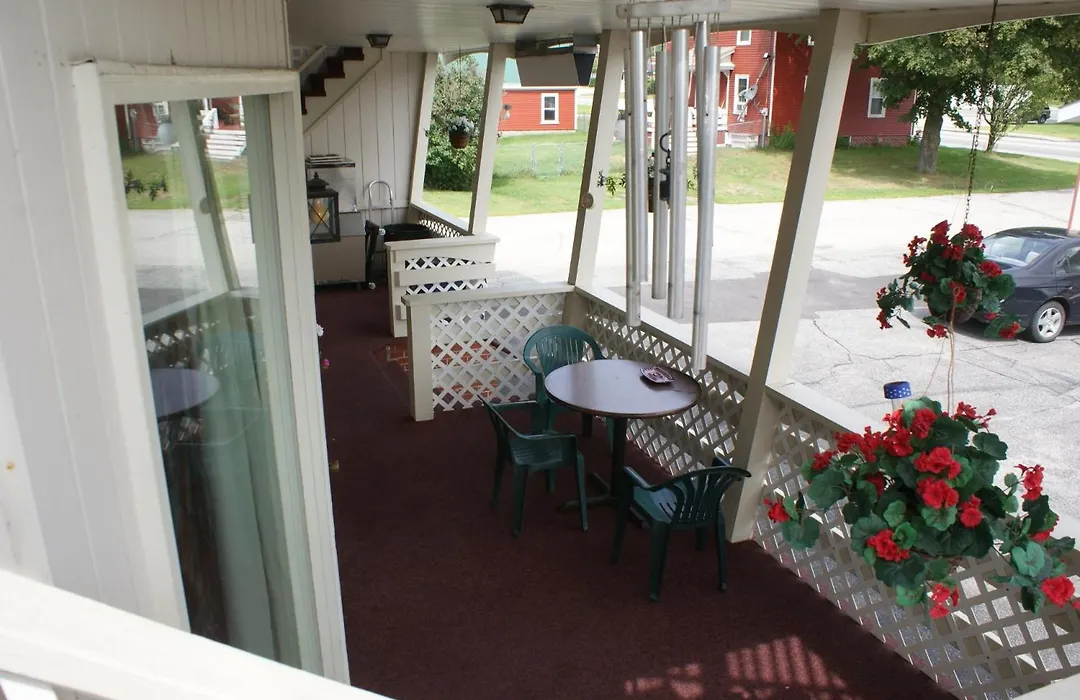 Northern Peaks Motor Inn-1