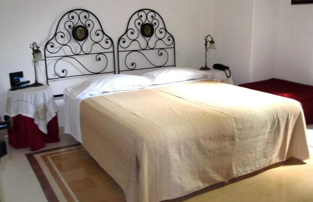 Hotel Santa Marina Antica Foresteria-1