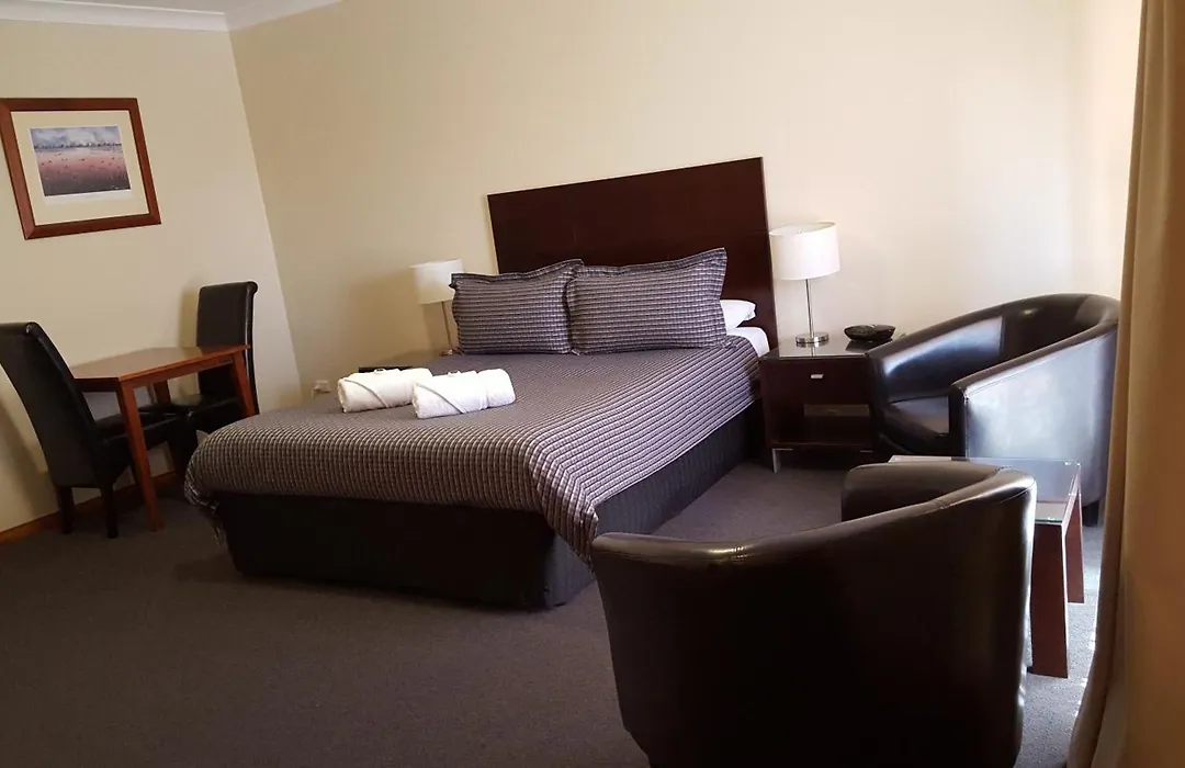 Gateway Motor Inn-1