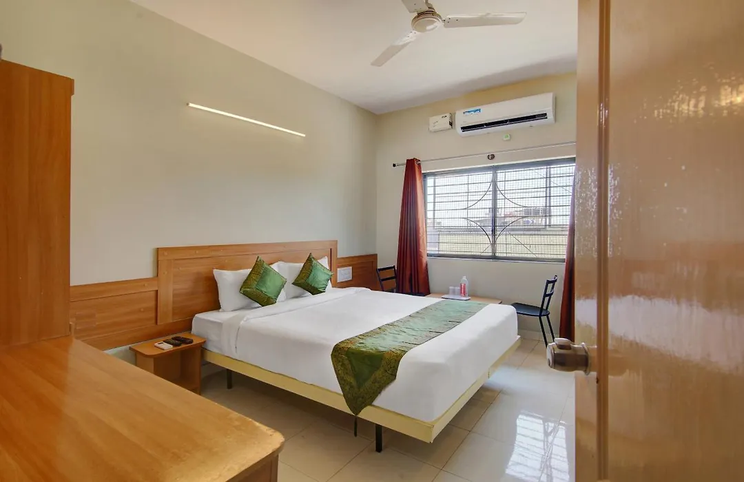 Itsy Hotels Kes Residency, 10 Min From Ksr Bengaluru City Junction-1