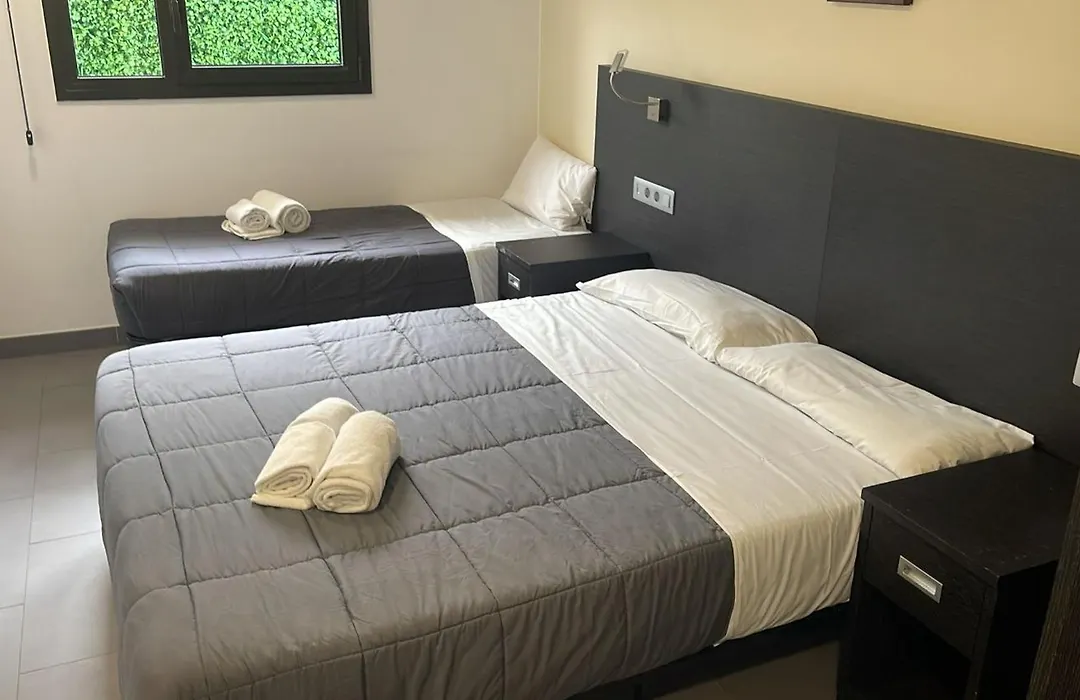 6 Bis HOTEL-1