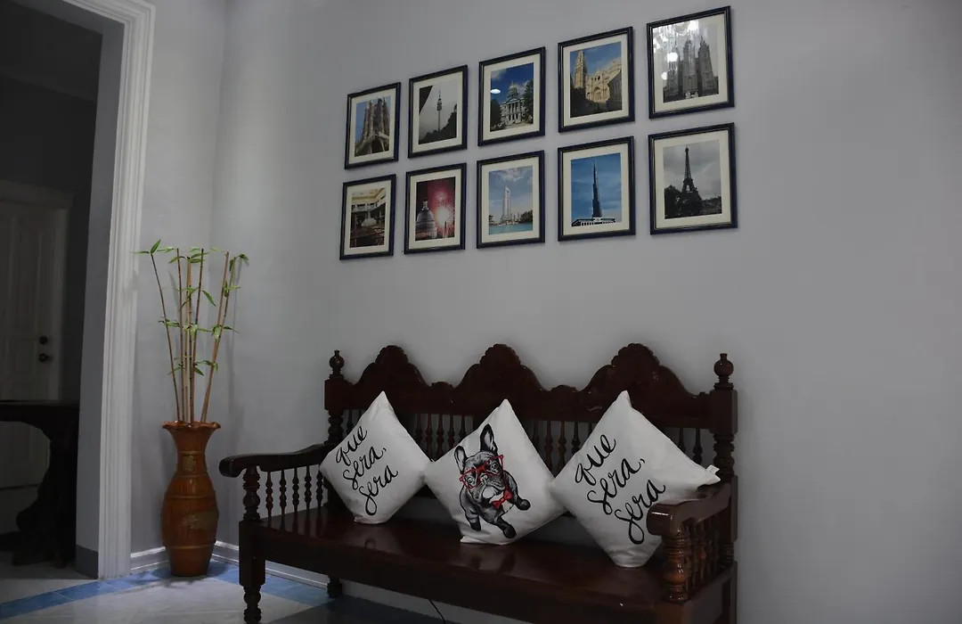 Isaguirre'S Pension House-1