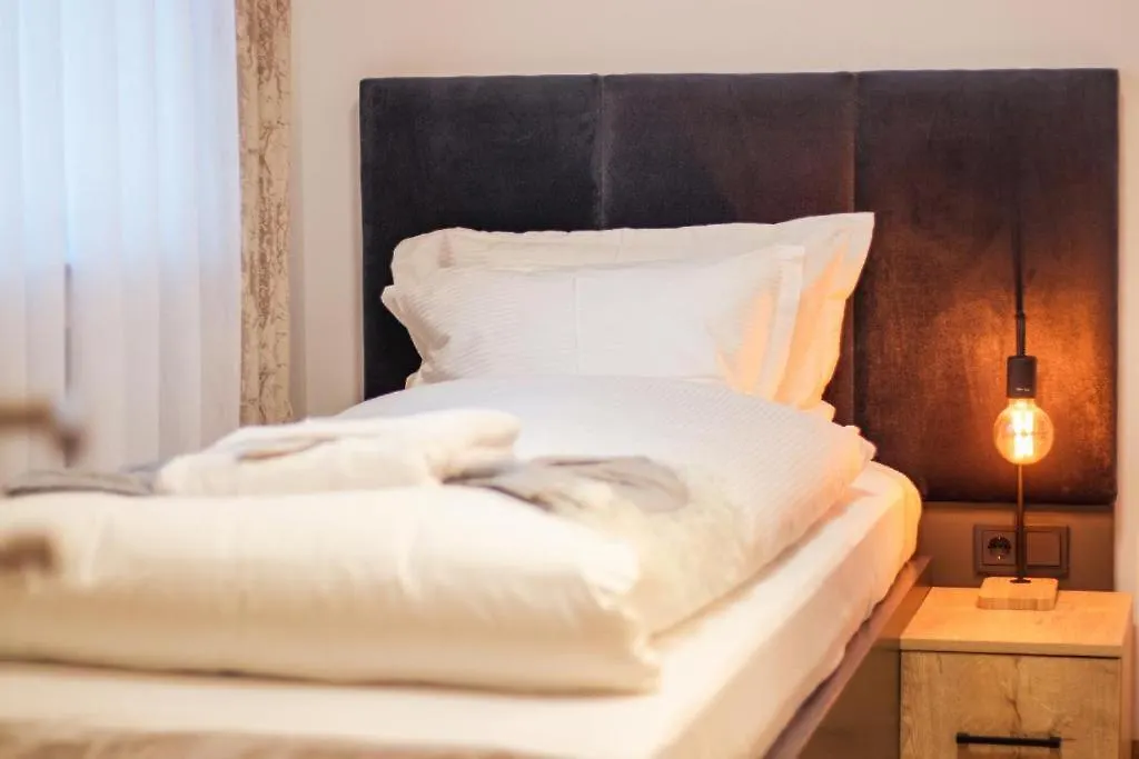 Hotel Dona-1