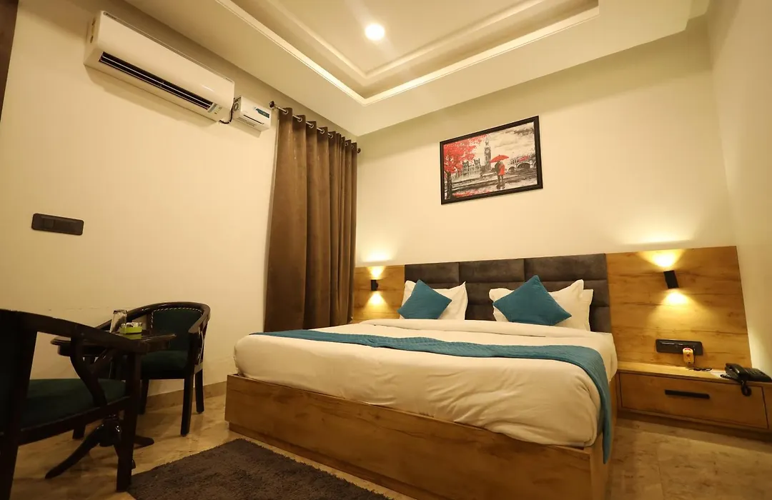 Radha Bihari Nikunj Inn-1