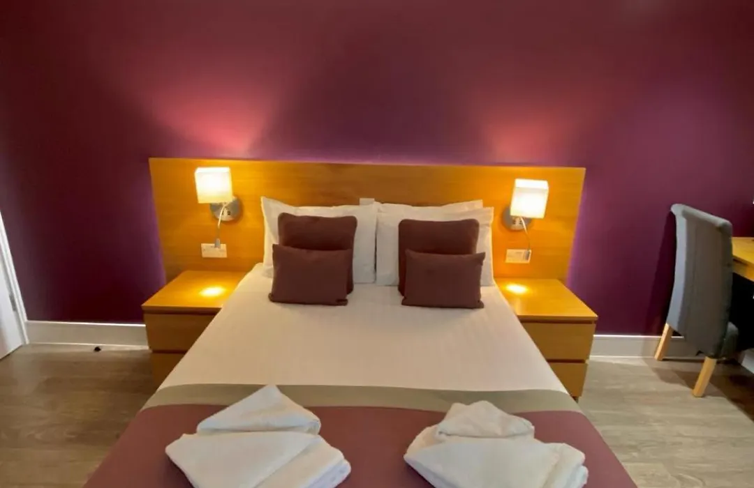 Holtwhites Hotel-1