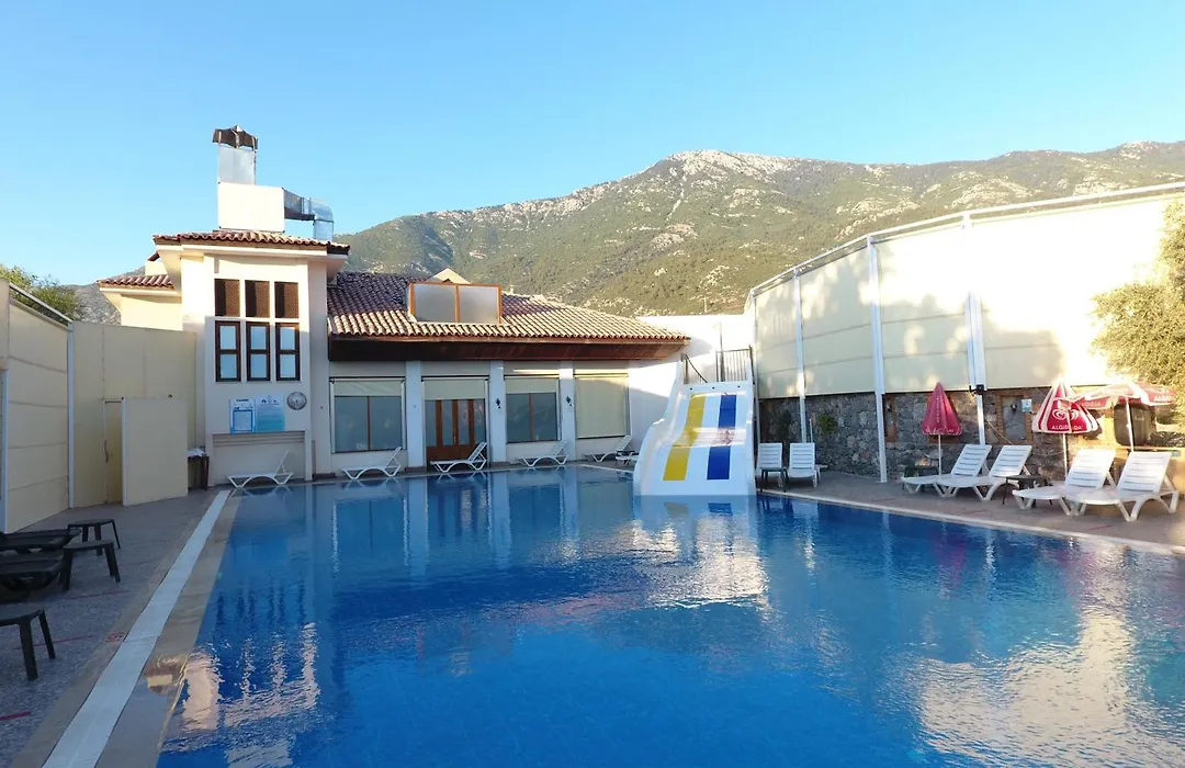 Zehra Tatil Koeyue-1