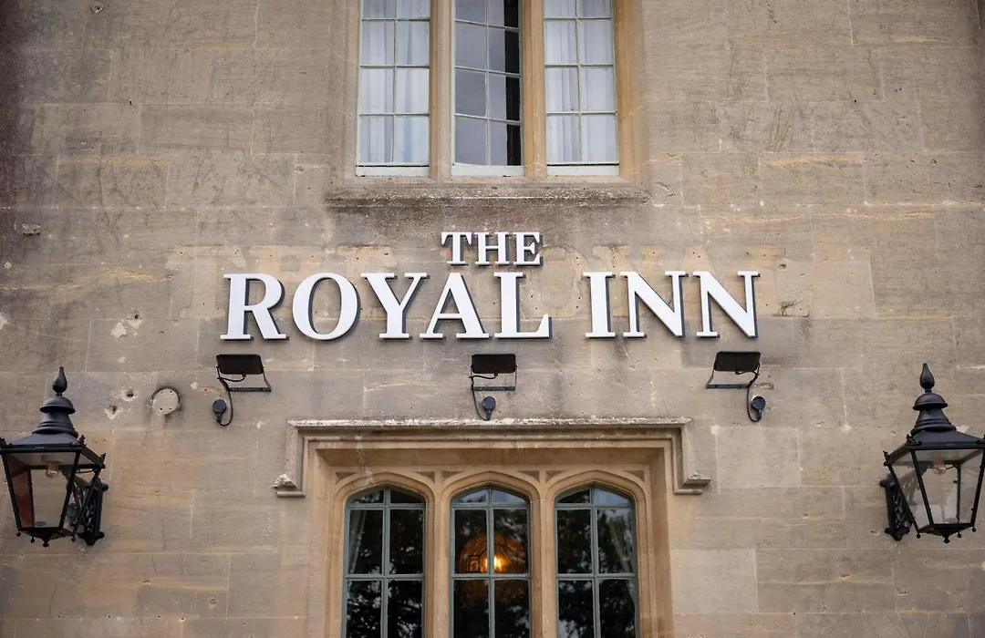 The Royal Inn By Chef & Brewer Collection-1