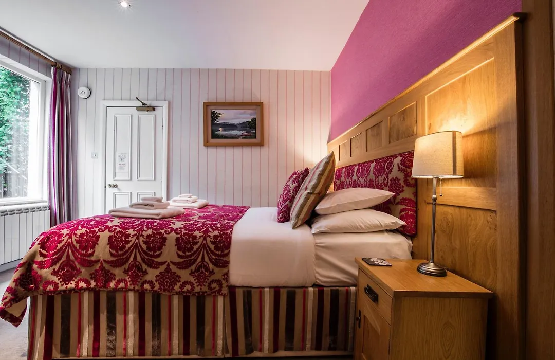Yewfield Vegetarian Guest House-1