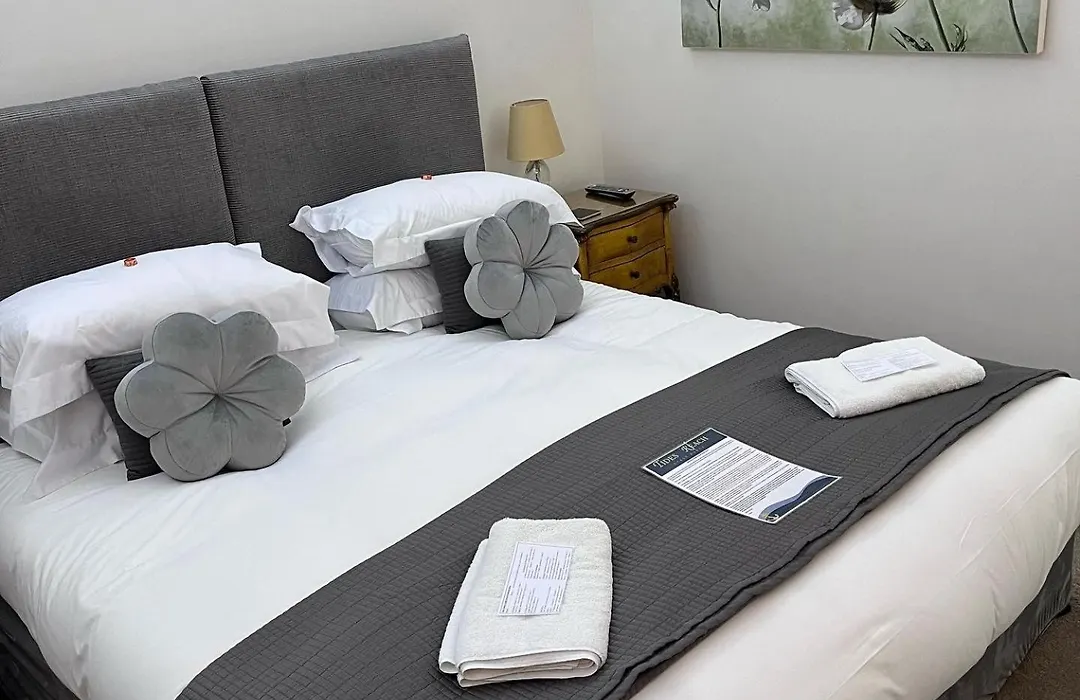 Tides Reach Guest House-1