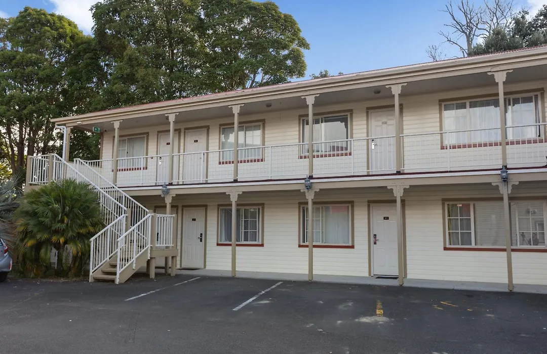 Bks Pioneer Motel-1
