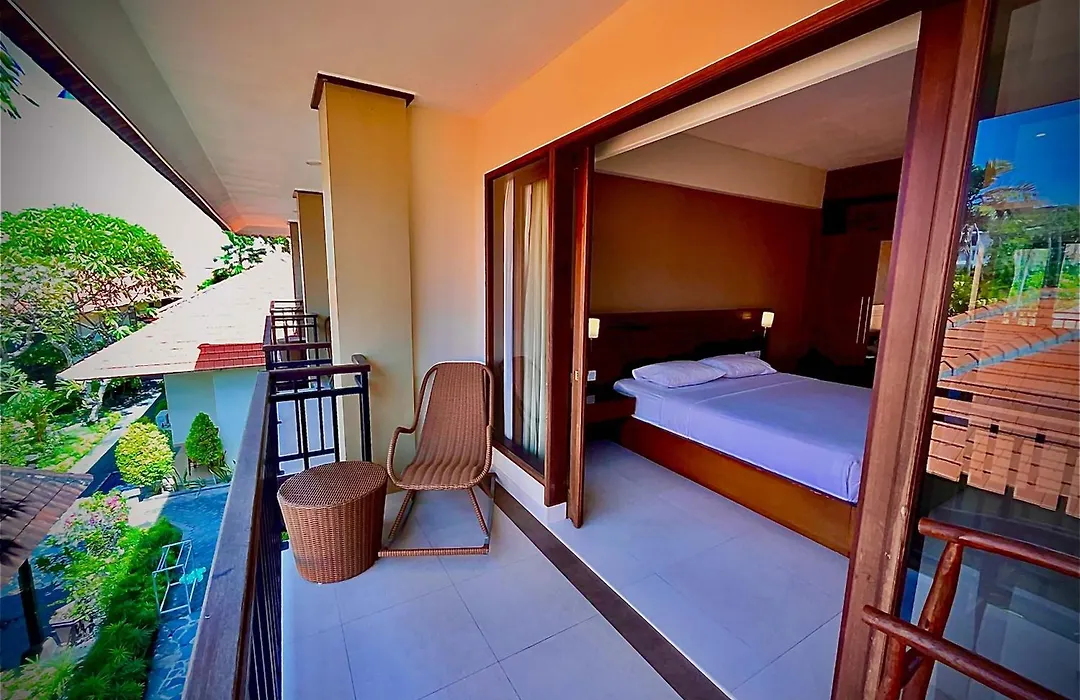 Yulia Beach Inn Kuta-1