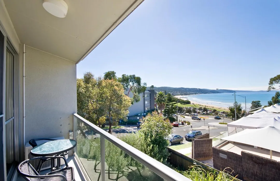 Lorne Bay View Motel-1