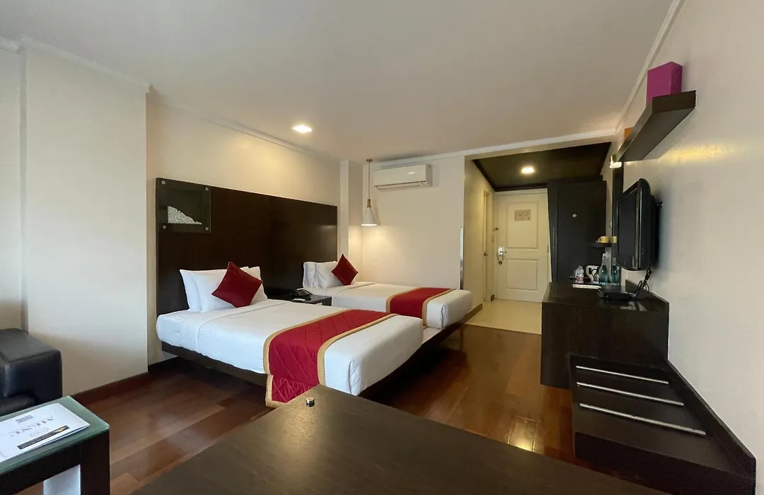 37Th Crescent Hotel Bengaluru-1