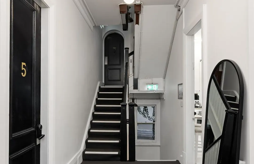 The Pyrmont Budget Hotel-1