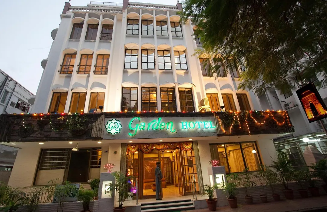 Garden Hotel-1