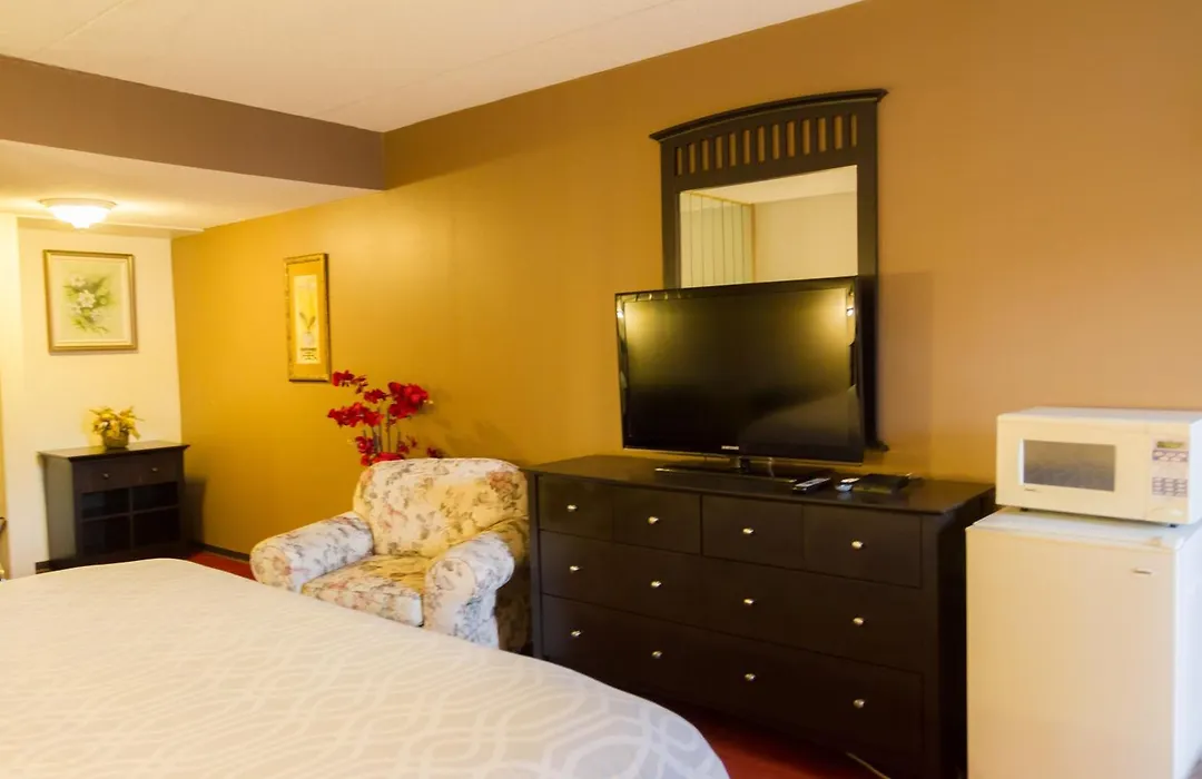 Niagara Falls Motor Lodge-1
