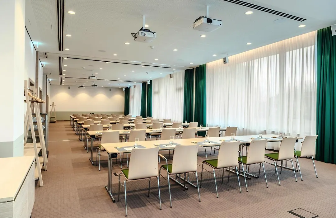 Intercityhotel Luebeck-1