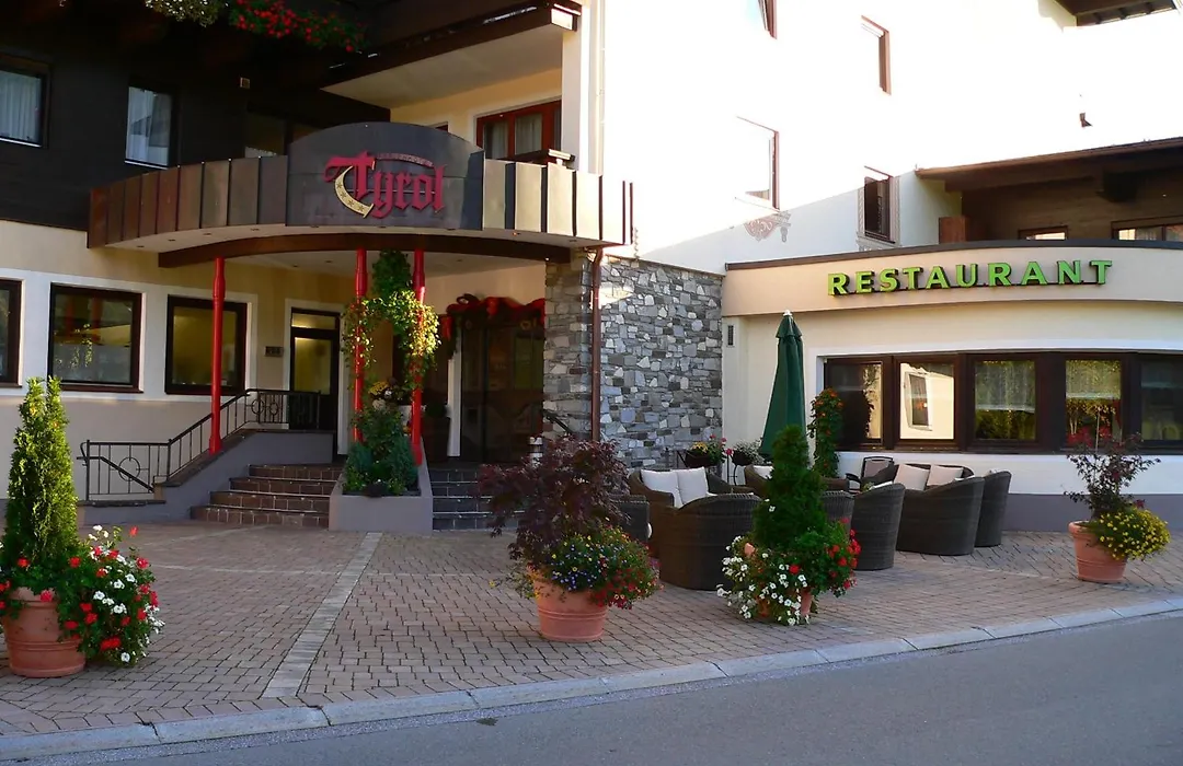 Ferienhotel Tyrol Soell Am Wilden Kaiser-1
