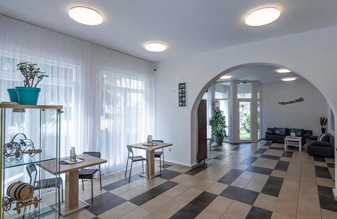 Hotel Bacchus-1