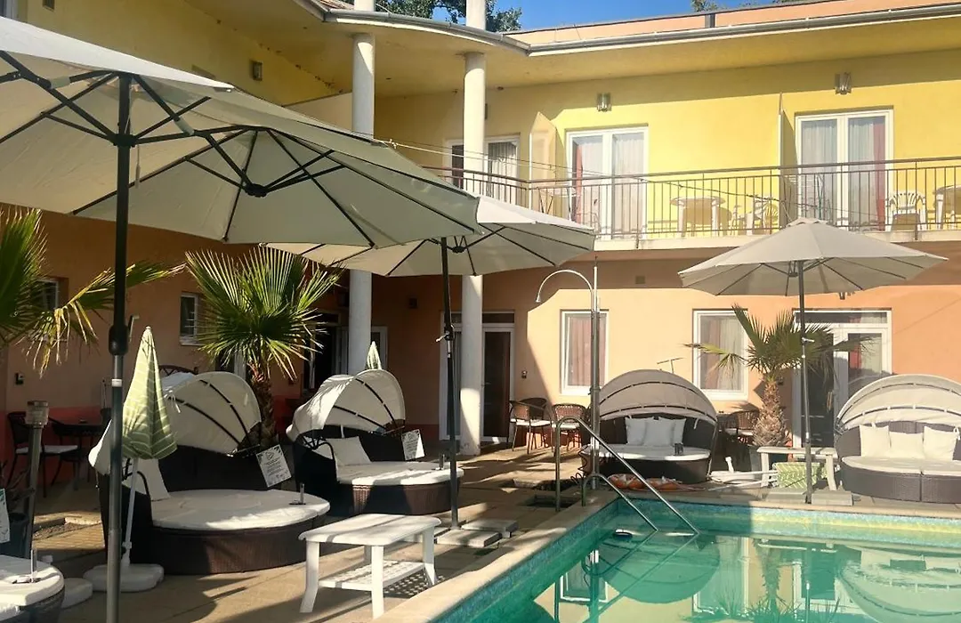 Beach Hotel-1