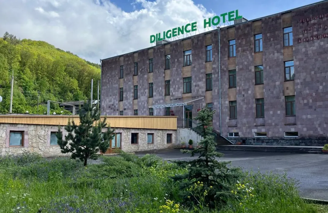 Diligence Hotel & Restaurant-1