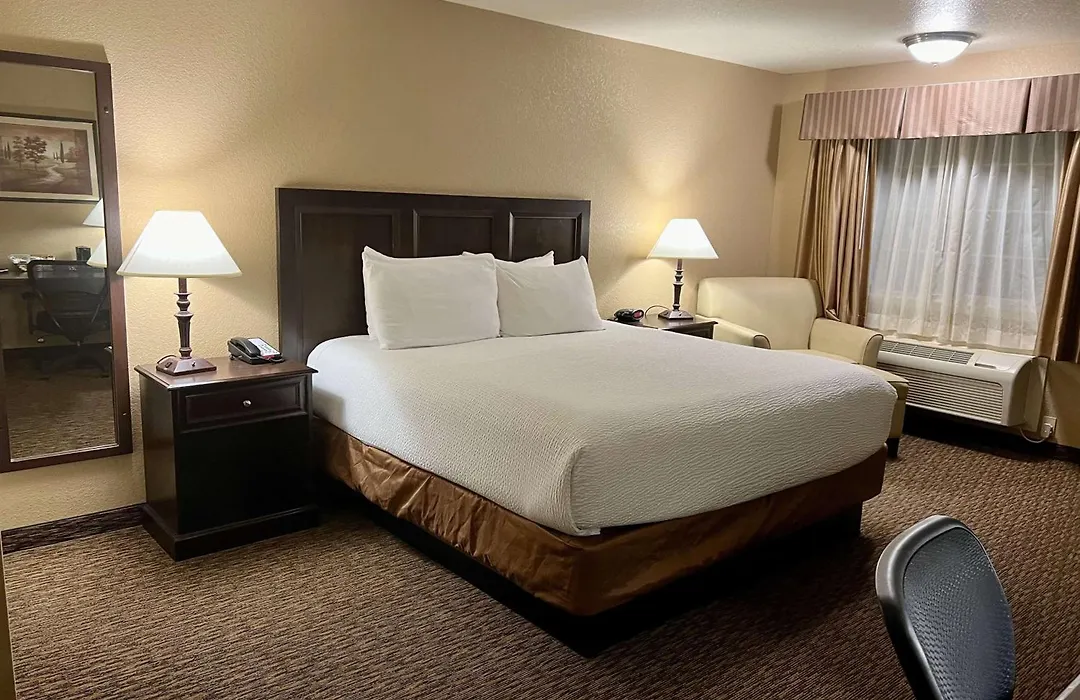 Best Western Country Inn-1