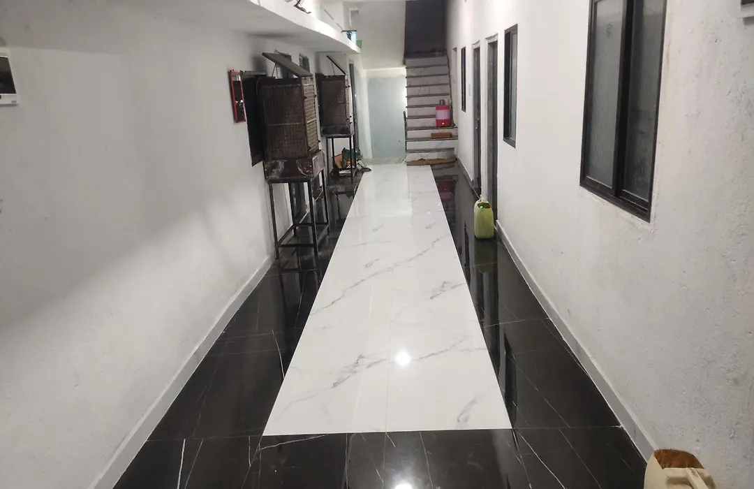 Kuber Bhandari Guest House And Hotel-1