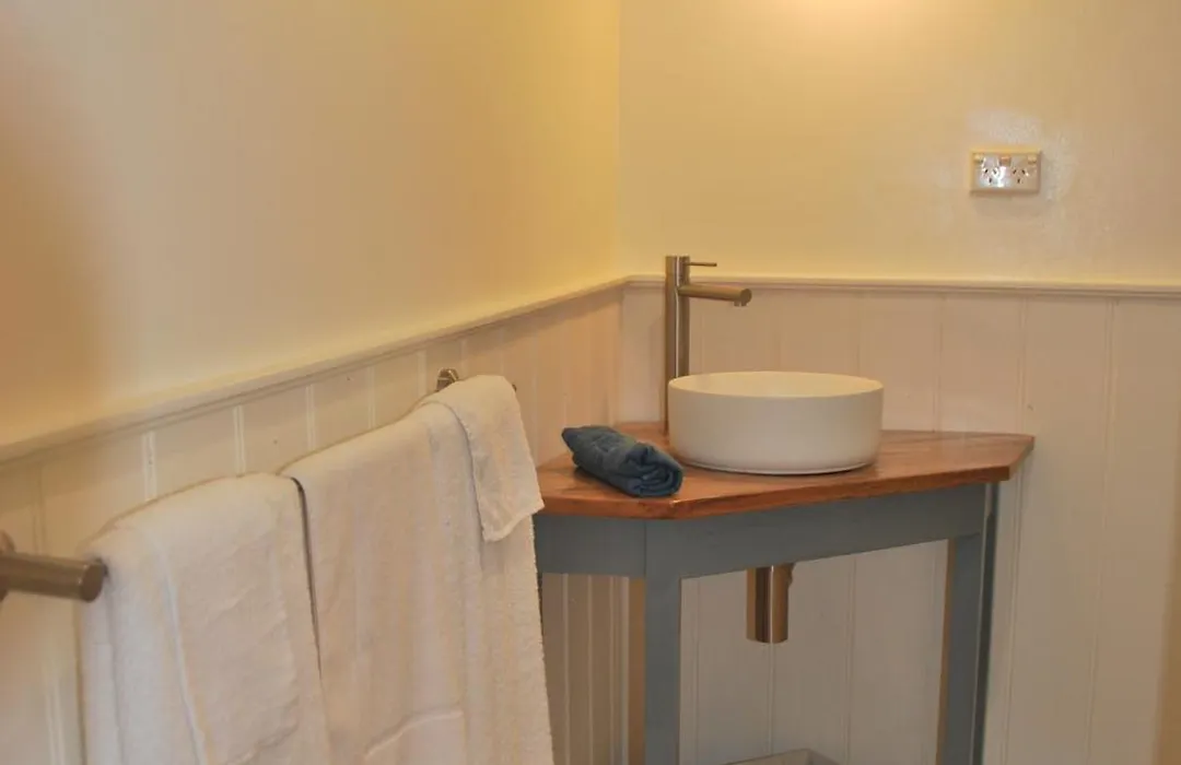 Islay House - Blue Room-1