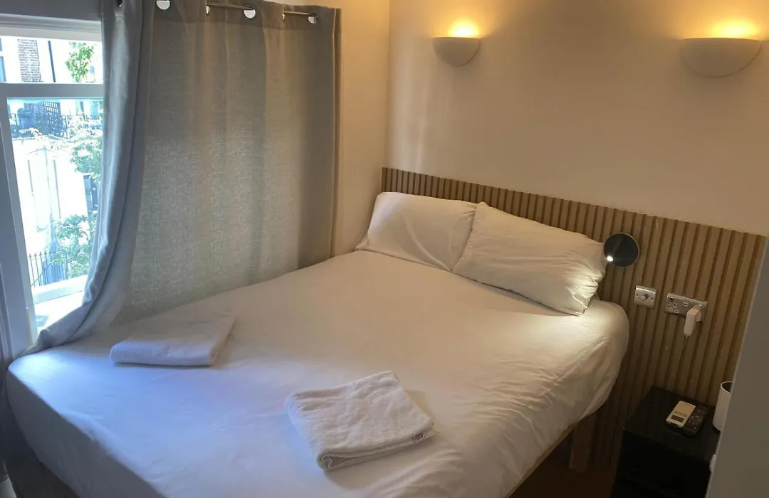 Exhibition Court Hotel 4-1