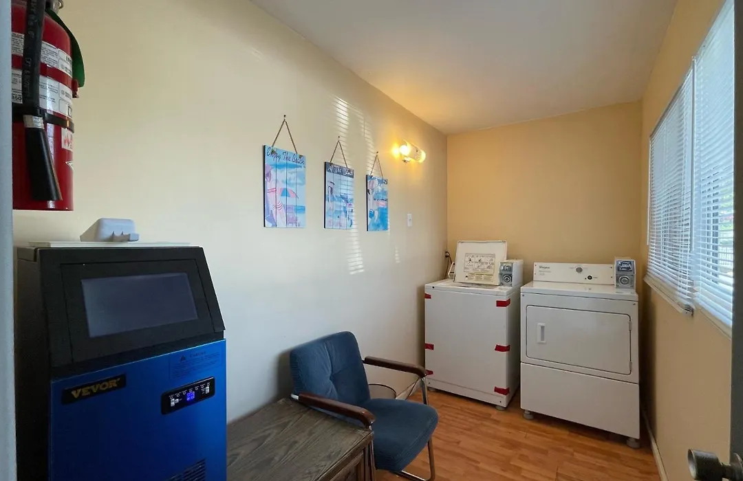 Diplomat Motel-1