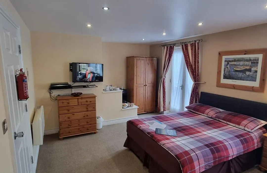 Town House B & B-1