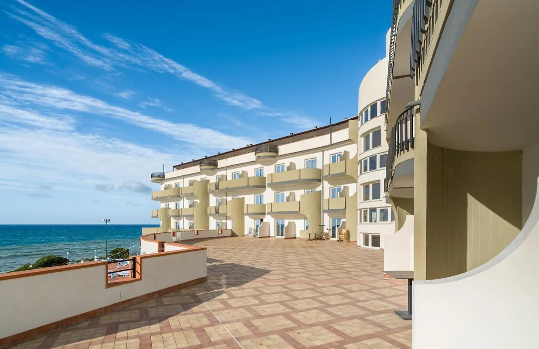Carlton Hotel Riviera-1