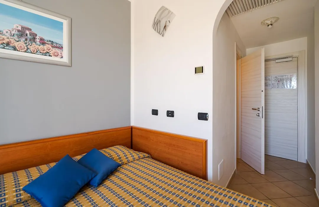 Carlton Hotel Riviera-1
