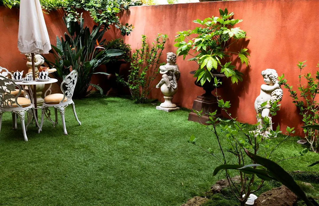 La Bravade Luxe et sérénité au cœur de Saint-Tropez Suites spacieuses avec jardin enchanteur-1