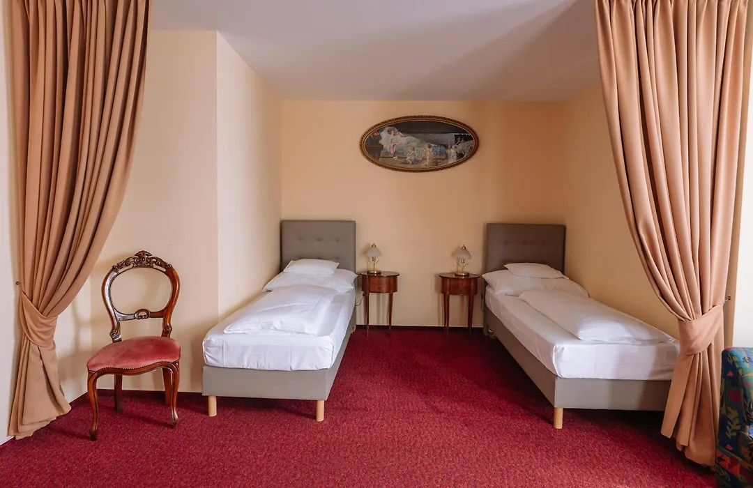 Pannonia Hotel-1