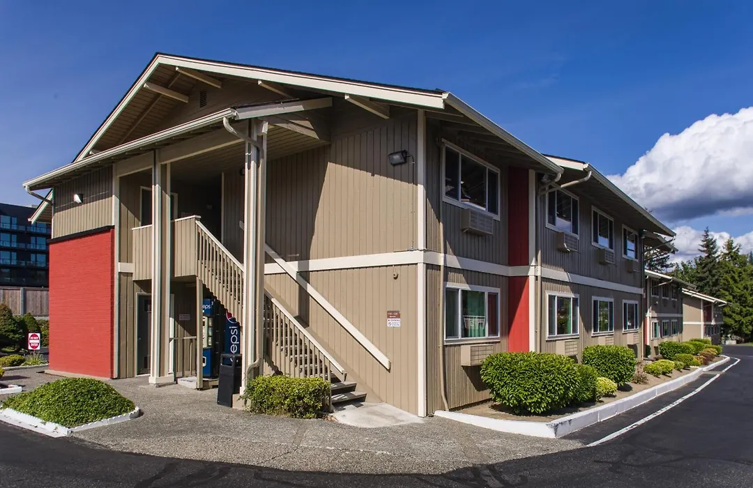 Coachman Inn-1