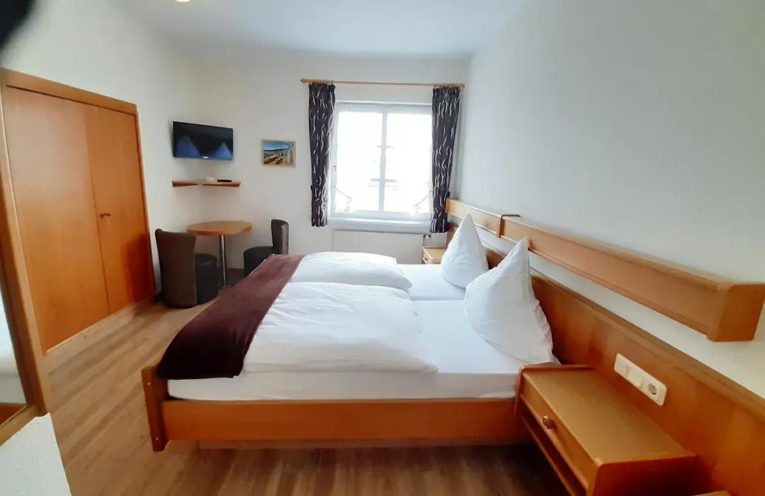 Hotel Cafe Alt-Piesport-1